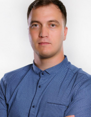 УЖВА Роман Юрійович