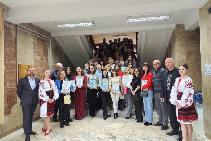 Світло культури в час війни: у Хмельницькому привітали митців громади 